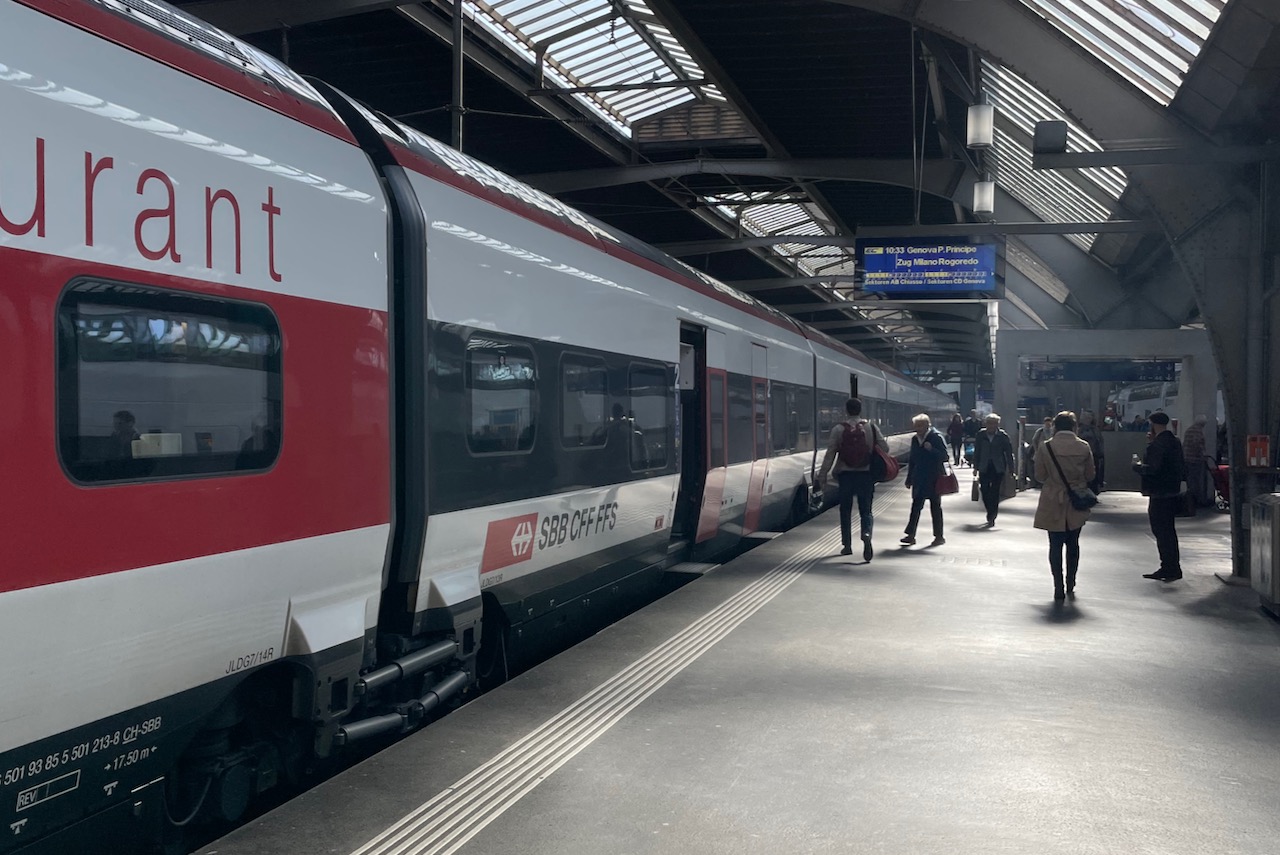 Direkte Zug-Verbindung von Zürich nach Genua - Cruise-Tipps Schweiz ...